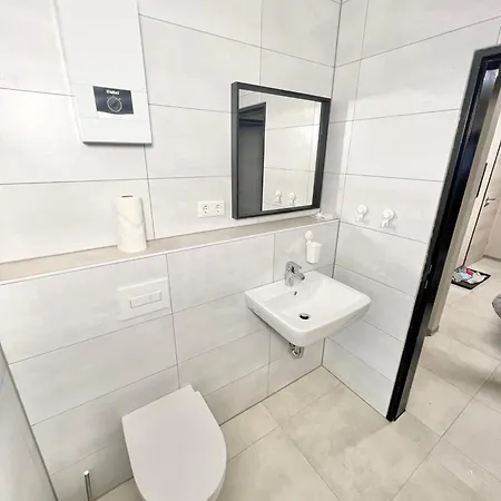 شقة - Wohnung, 3 Schlafzimmer, Balkon - Kernsaniert!!! بادربورن