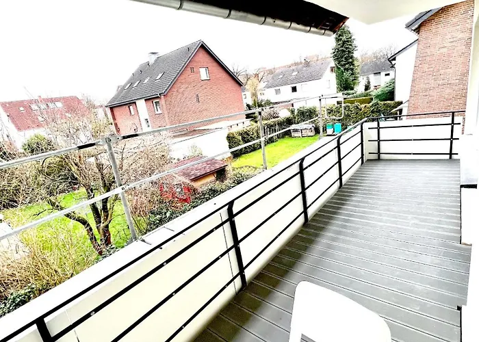 - Wohnung, 3 Schlafzimmer, Balkon - Kernsaniert!!! Lejlighed