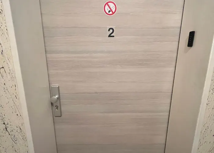 Lejlighed - Wohnung, 3 Schlafzimmer, Balkon - Kernsaniert!!!