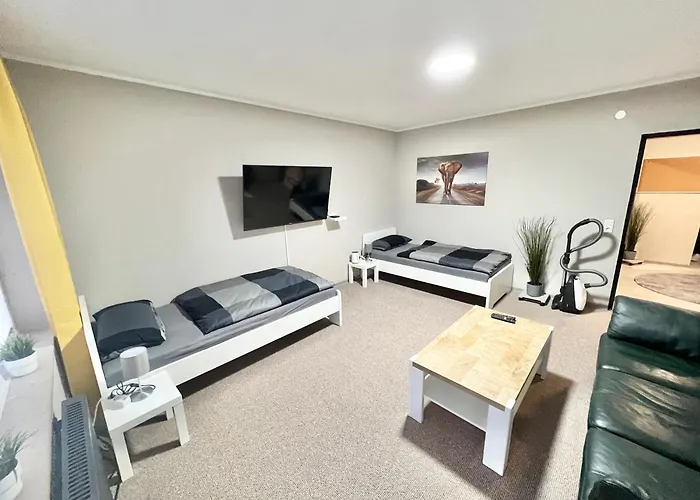 Lejlighed - Wohnung, 3 Schlafzimmer, Balkon - Kernsaniert!!!