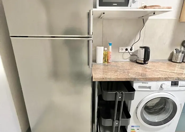 Lejlighed - Wohnung, 3 Schlafzimmer, Balkon - Kernsaniert!!! *