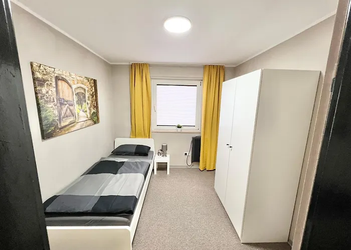Lejlighed - Wohnung, 3 Schlafzimmer, Balkon - Kernsaniert!!! *